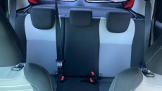 Toyota Yaris 1.5 VVT-i Icon Tech 5dr Petrol Hatchback